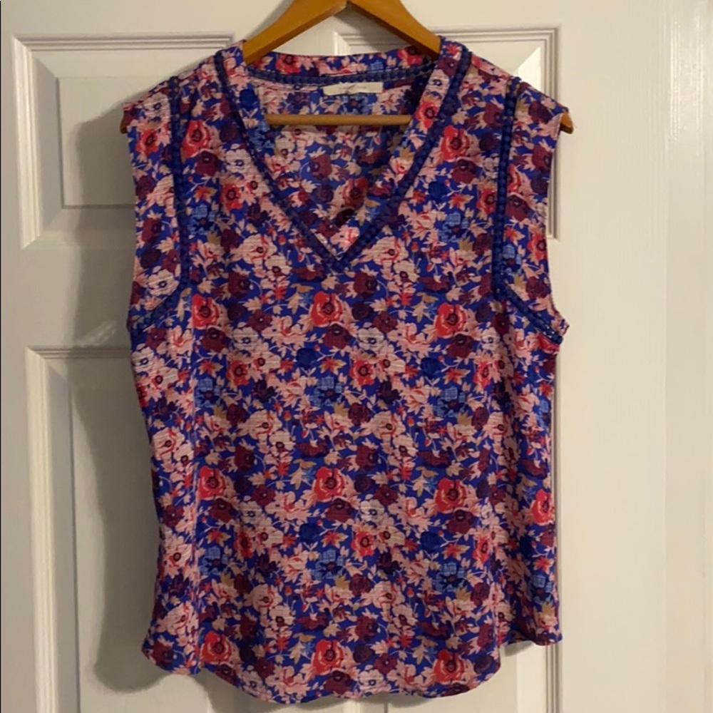 Sleeveless Blouse